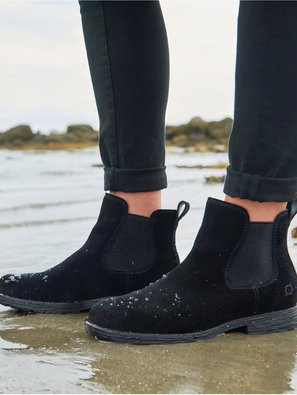 BORN COVE Women's Suede Leather Chelsea Boots - Black Sz 9